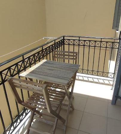 Nicol'S Apartment Ermoupoli Ngoại thất bức ảnh