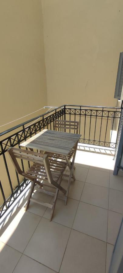 Nicol'S Apartment Ermoupoli Ngoại thất bức ảnh